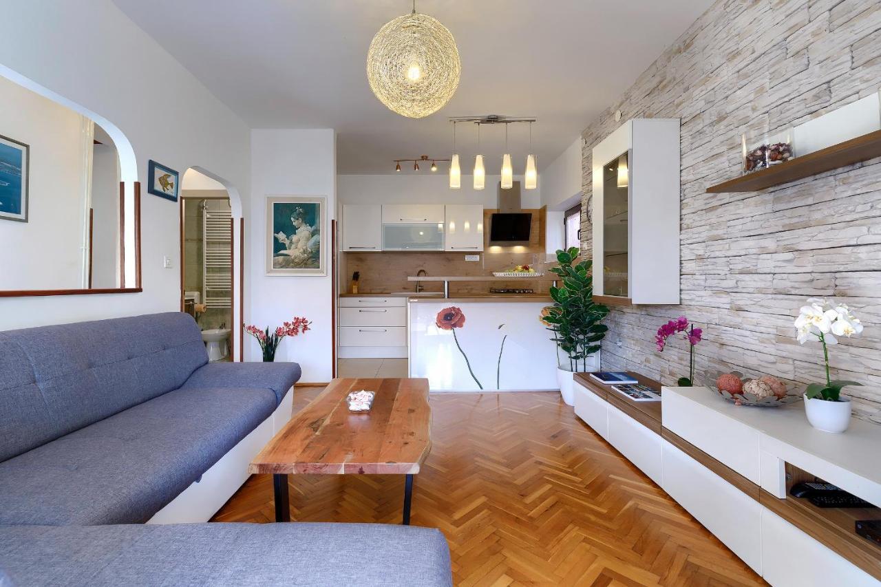 Stylish Flats With Two Bedrooms In Premantura Exteriör bild