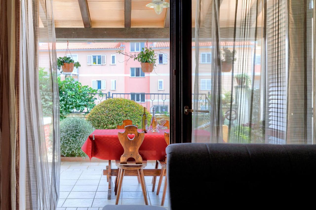 Stylish Flats With Two Bedrooms In Premantura Exteriör bild