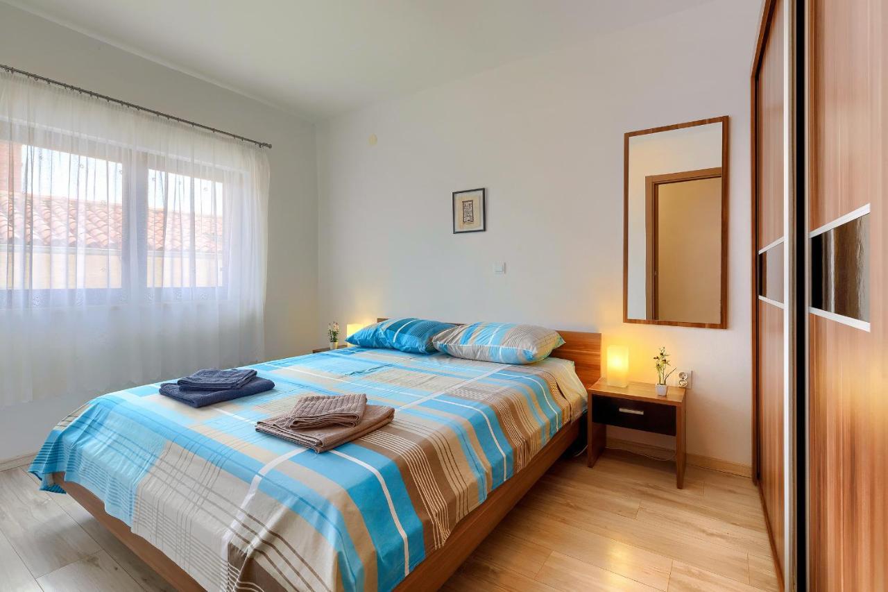 Stylish Flats With Two Bedrooms In Premantura Exteriör bild