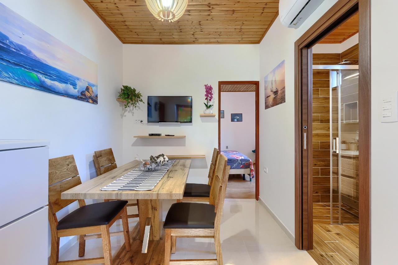 Stylish Flats With Two Bedrooms In Premantura Exteriör bild